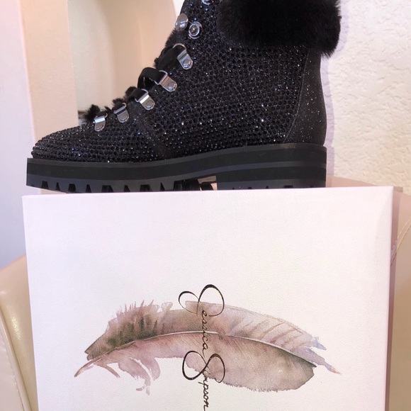 Jessica Simpson Shoes - HOT JESSICA SIMPSON WATER RESISTANT BOOTIES